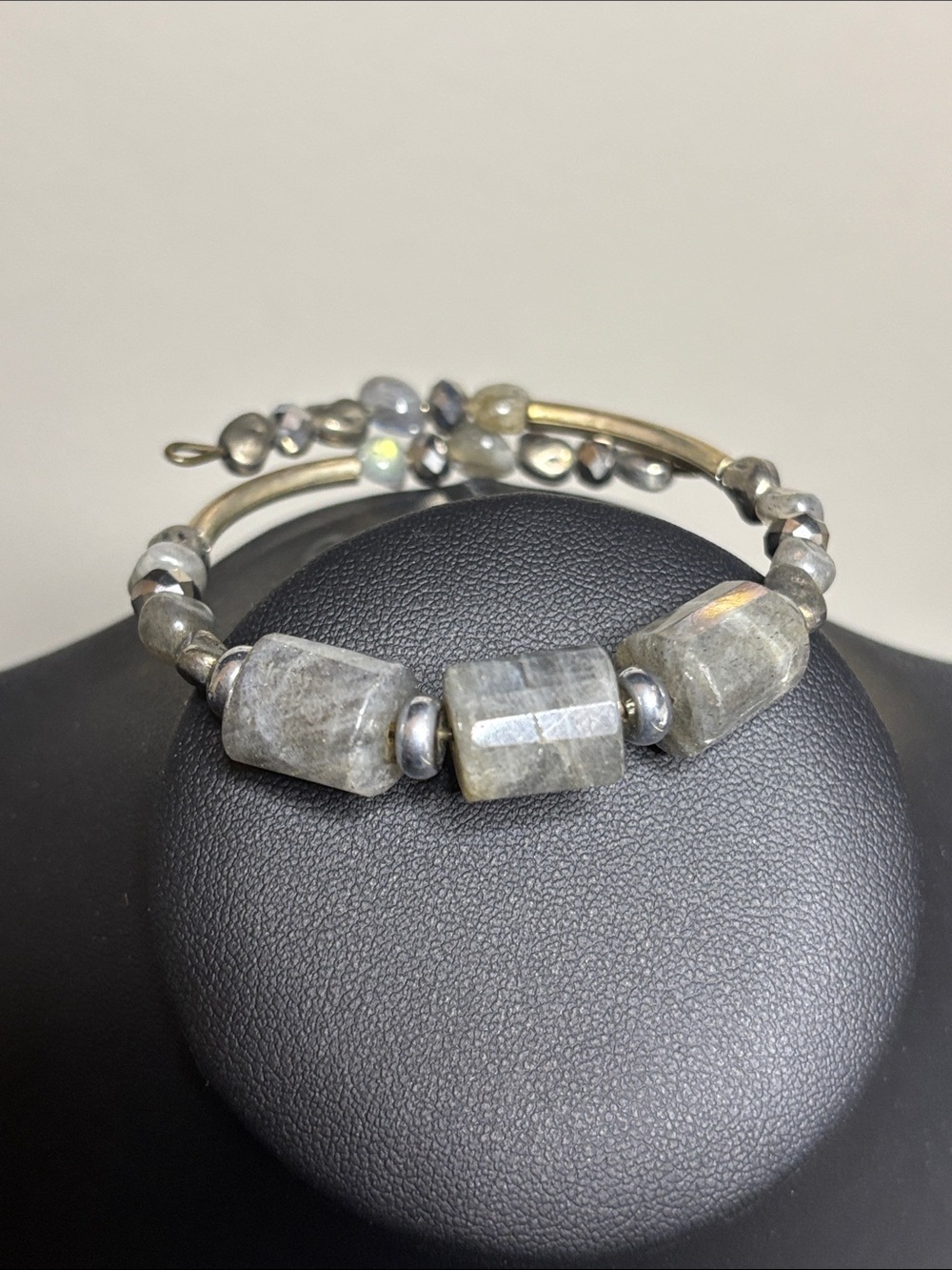 Labradorite Stone Stretch Bracelet with Faceted Gray Beads Silver Tone One Size